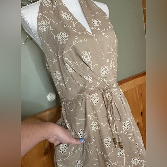 Joie Floral Backless Dress w/ Front Pockets. NWT size 8 side zip beaded tie belt - Picture 14 of 16